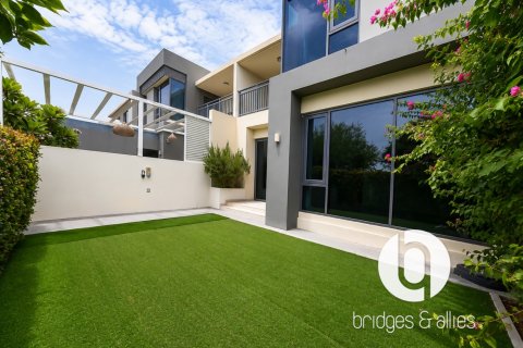 Βίλα σε Dubai Hills Estate, ΗΑΕ 4 υπνοδωμάτια, 224 τ.μ. Αρ. 757923 - φωτογραφία 2
