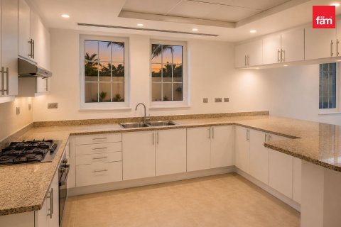 Villa in affitto a Jumeirah Park, Dubai, EAU 4 camere da letto, 743.2 mq. № 753379 - foto 8