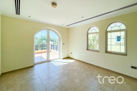 Villa à louer à Jumeirah Park, Dubai, EAU 4 chambres, 402.73 m2 № 753747 - photo 8