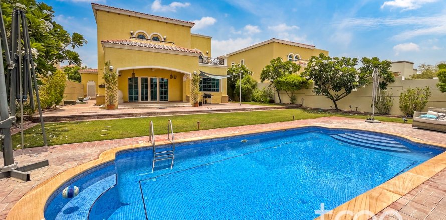 Villa en Jumeirah Park, Dubai, EAU 4 dormitorios, 402.73 m² № 753749