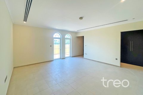 Villa en alquiler en Jumeirah Park, Dubai, EAU 4 dormitorios, 402.73 m2 № 753749 - foto 9