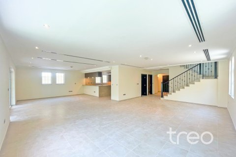 Villa en alquiler en Jumeirah Park, Dubai, EAU 4 dormitorios, 402.73 m2 № 753749 - foto 4