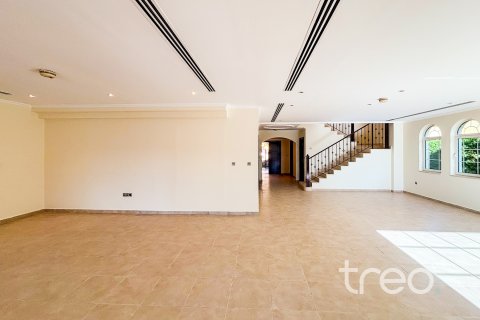 Jumeirah Park、Dubai、UAE にあるヴィラの賃貸物件 4ベッドルーム、402.73 m2、No753746 - 写真 4