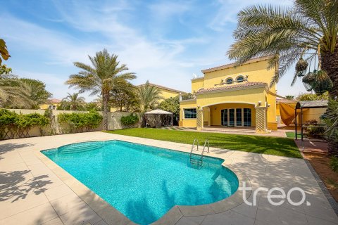 Jumeirah Park、Dubai、UAE にあるヴィラの賃貸物件 4ベッドルーム、402.73 m2、No753746 - 写真 2