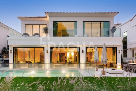 Villa em Jumeirah Golf Estates, Dubai, EAU 5 quartos, 650 m2 № 706911