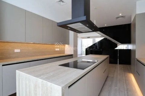 וילה להשכרה ב Dubai, איחוד האמירויות  4 חדרי שינה, 180 מ"ר, מספר 697304 - תמונה 9