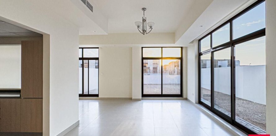 Willa w Meydan, Dubai, ZEA 4 sypialnie, 367.2 mkw. nr 716103