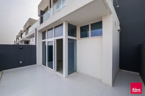 Maison de ville à louer à Dubai, EAU 5 chambres, 112.2 m2 № 716101 - photo 1