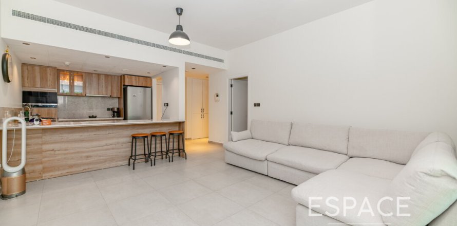 Apartament në Greens, Dubai, Emiratet e Bashkuara Arabe 1 dhomë gjumi, 70 m2. № 650086