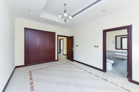 Villa en alquiler en Palm Jumeirah, Dubai, EAU 4 dormitorios, 465 m2 № 650088 - foto 14