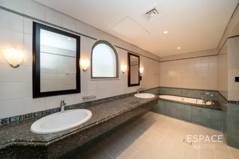 Villa in affitto a Palm Jumeirah, Dubai, EAU 4 camere da letto, 465 mq. № 738254 - foto 11