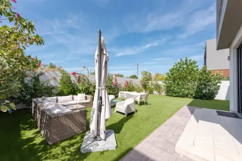 Villa para arrendamento em Dubai Hills Estate, Dubai, EAU 3 quartos, 288 m2 № 738252 - foto 3
