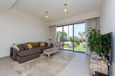Villa para arrendamento em Dubai Hills Estate, Dubai, EAU 3 quartos, 288 m2 № 738252 - foto 5
