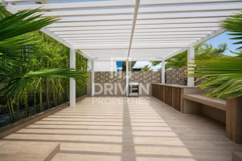 Villa in Dubai, UAE 6 bedrooms, 608.51 sq.m. № 767684 - photo 28
