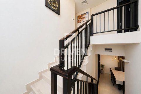Villa in Dubai, UAE 6 bedrooms, 608.51 sq.m. № 767684 - photo 8