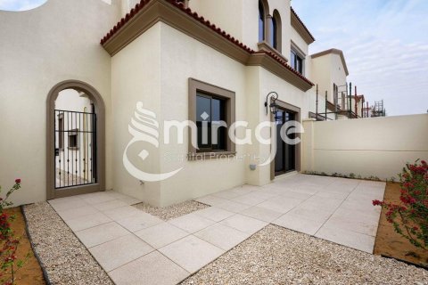 Villa in Khalifa City, Abu Dhabi, UAE 5 bedrooms, 428.9 sq.m. № 597077 - photo 1
