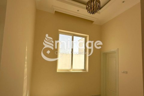 Vila v Mohamed Bin Zayed City, Abu Dhabi, SAE 5 ložnice, 1100 m² Č.: 597078 - fotografie 4