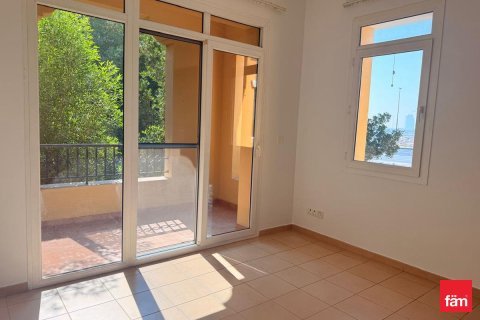 Townhouse in Dubai, UAE 4 bedrooms, 960.1 sq.m. № 660499 - photo 9