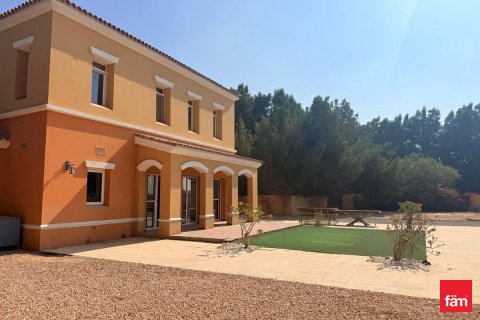 Townhouse in Dubai, UAE 4 bedrooms, 960.1 sq.m. № 660499 - photo 3