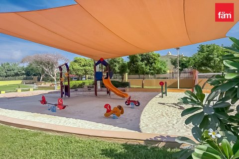 Shtëpi në qytet në Dubai, Emiratet e Bashkuara Arabe 4 dhoma gjumi, 960.1 m2. № 660499 - Foto 16