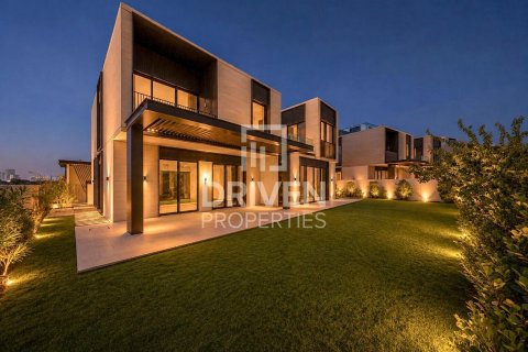 Vilë në Dubai Hills Estate, Emiratet e Bashkuara Arabe 5 dhoma gjumi, 875.52 m2. № 761799