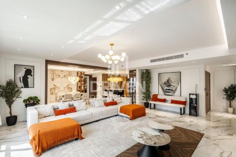 Apartment in Jumeirah Beach Residence, Dubai, UAE 4 bedrooms, 275 sq.m. № 602393 - photo 1
