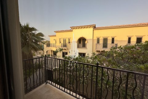 Řadový dům na Saadiyat Island, Abu Dhabi, SAE 4 ložnice, 315.9 m² Č.: 557409 - fotografie 26