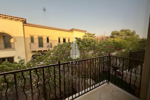 Řadový dům na Saadiyat Island, Abu Dhabi, SAE 4 ložnice, 315.9 m² Č.: 557409 - fotografie 1