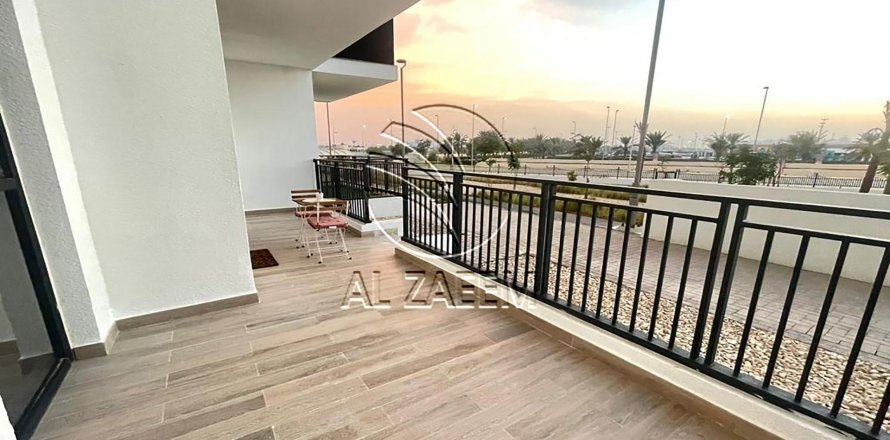 Byt na Yas Island, Abu Dhabi, SAE 2 ložnice, 100 m² Č.: 615379