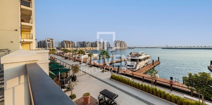 Korter asukohaga Jumeirah, Dubai, AÜE: 2 magamistoaga, 120 m² Nr 653917