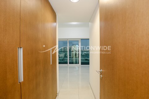 Abu Dhabi, BAE’de satılık daire 3 yatak odası, 253 m&sup2; No 646039 - fotoğraf 4