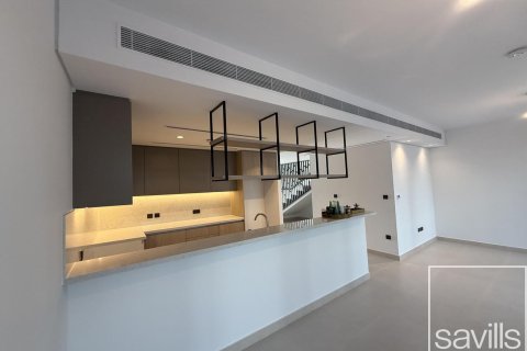 Kaupunkipientalo Tilal Al Ghaf, Dubai, Arabiemiraatit 3 makuuhuonetta, 140 m2 № 646384 - kuva 3