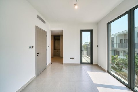Casa urbana para arrendamento em Tilal Al Ghaf, Dubai, EAU 4 quartos, 219 m2 № 646383 - foto 23