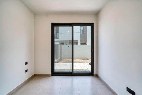 Casa urbana para arrendamento em Tilal Al Ghaf, Dubai, EAU 4 quartos, 219 m2 № 646383 - foto 11