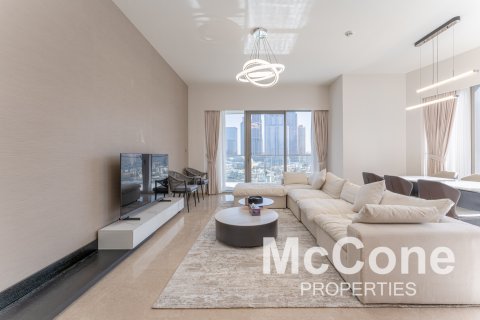 Apartment in Downtown Dubai (Downtown Burj Dubai), Dubai, UAE 3 bedrooms, 173.26 sq.m. № 587450 - photo 2