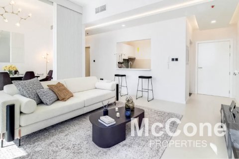 Apartment in Jumeirah Lake Towers, Dubai, UAE 1 bedroom, 81.57 sq.m. № 587451 - photo 2