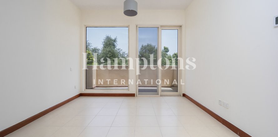 Huvila Arabian Ranches 2, Dubai, Arabiemiraatit 3 makuuhuonetta, 594.579 m2 № 651473