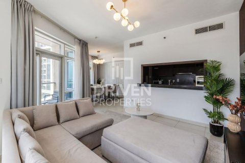 Müüa korter asukohaga Downtown Dubai (Downtown Burj Dubai), Dubai, AÜE: 2 magamistoaga, 120.5 m² Nr 756023 - pilt 2