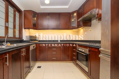 Apartemen di The Views, Dubai, UEA 2 kamar tidur, 117.89019088 m2 nomor 678850 - foto 3