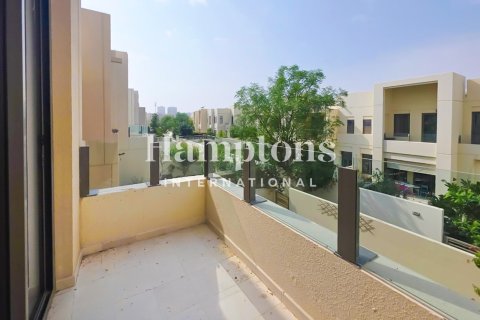 Rumah bandar di Arabian Ranches, Dubai, UAE 3 bilik tidur, 219.90140100 meter persegi № 678848 - foto 12