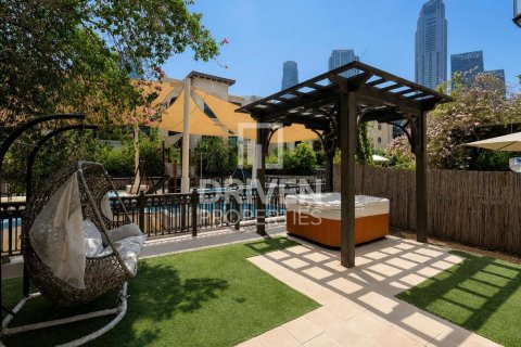 آپارتمان برای فروش در  Downtown Dubai (Downtown Burj Dubai)، Dubai، امارات متحده عربی  1 خوابه ، 141.4 متر مربع ، شماره 765205 - تصویر 2