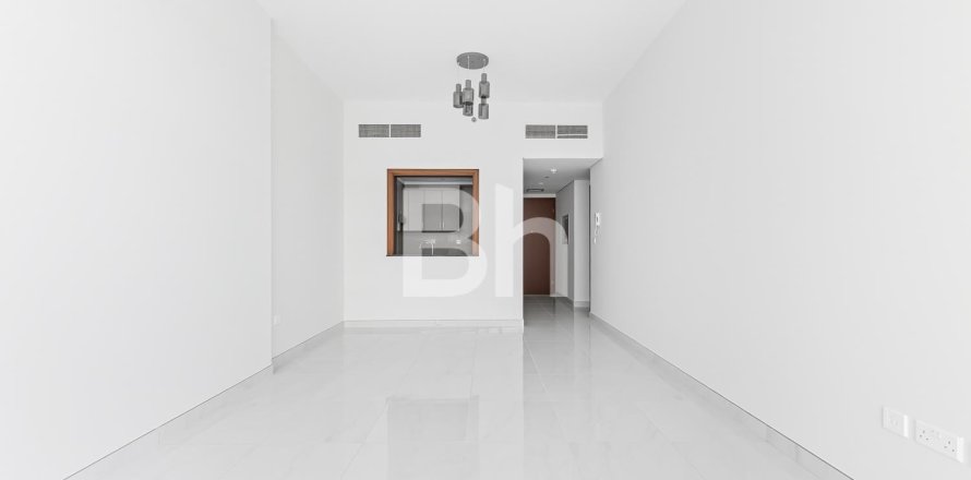 Appartamento a Business Bay, Dubai, EAU 2 camere da letto, 109.82 mq. № 750920