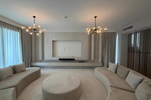 Villa in Tilal Al Ghaf, Dubai, UAE 4 bedrooms, 377.4 sq.m. № 750922 - photo 3