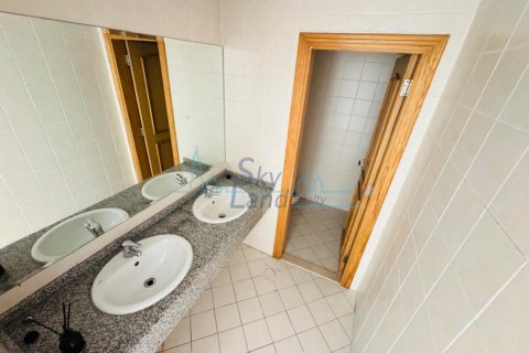 Vila v Umm Suqeim, Dubai, SAE 5 ložnice, 464.5 m² Č.: 632281 - fotografie 16