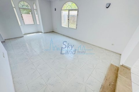 Vila v Umm Suqeim, Dubai, SAE 5 ložnice, 464.5 m² Č.: 632281 - fotografie 11