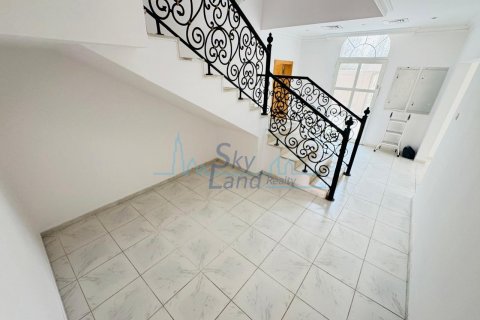 Vila v Umm Suqeim, Dubai, SAE 5 ložnice, 464.5 m² Č.: 632281 - fotografie 10