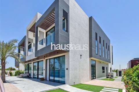 Villa in Dubai Hills Estate, Dubai, UAE 6 bedrooms, 1423 sq.m. № 625996 - photo 2
