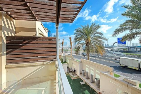 Villa in Dubai Marina, UAE 3 bedrooms, 408 sq.m. № 645351 - photo 7