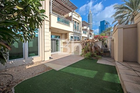 Villa in Dubai Marina, UAE 3 bedrooms, 408 sq.m. № 645351 - photo 4