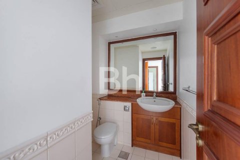 Villa in Dubai Marina, UAE 3 bedrooms, 408 sq.m. № 645351 - photo 15